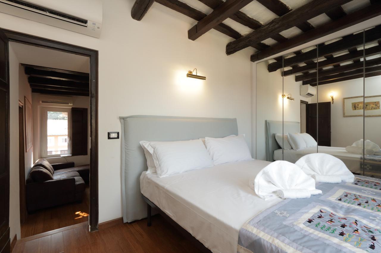 Garibaldi 2 Apartment Rome Bagian luar foto