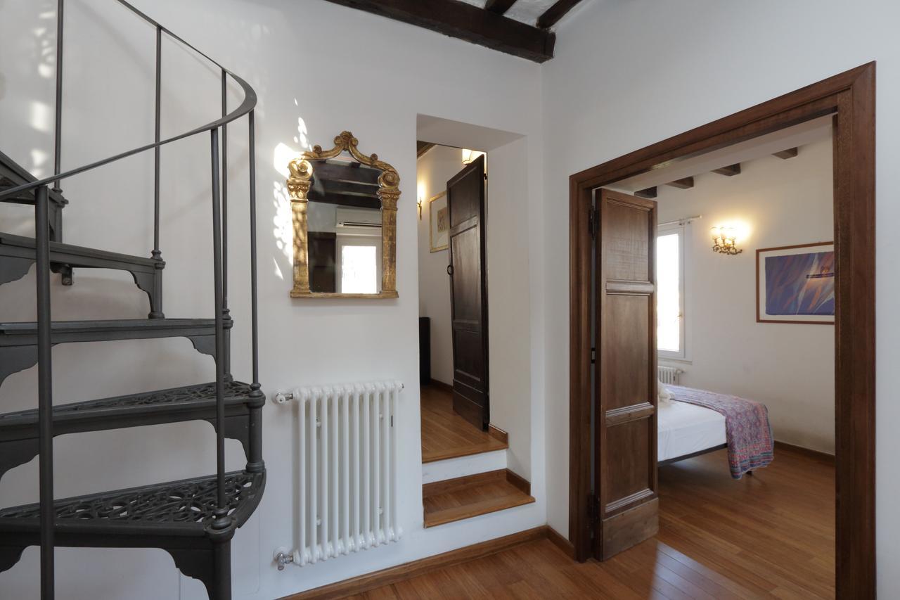 Garibaldi 2 Apartment Rome Bagian luar foto