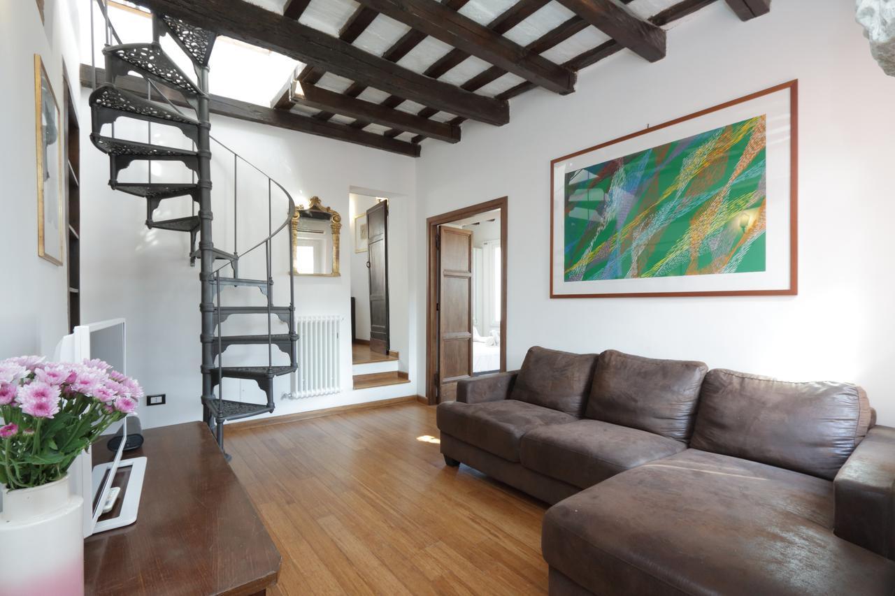Garibaldi 2 Apartment Rome Bagian luar foto
